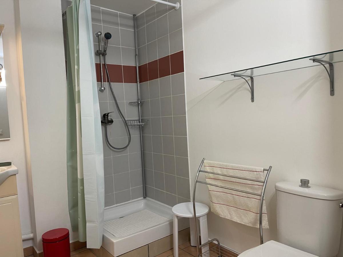 Immense Studio 51 Jusqu'A 4 Personnes Avec Vue Mer Saint-Denis Exterior photo